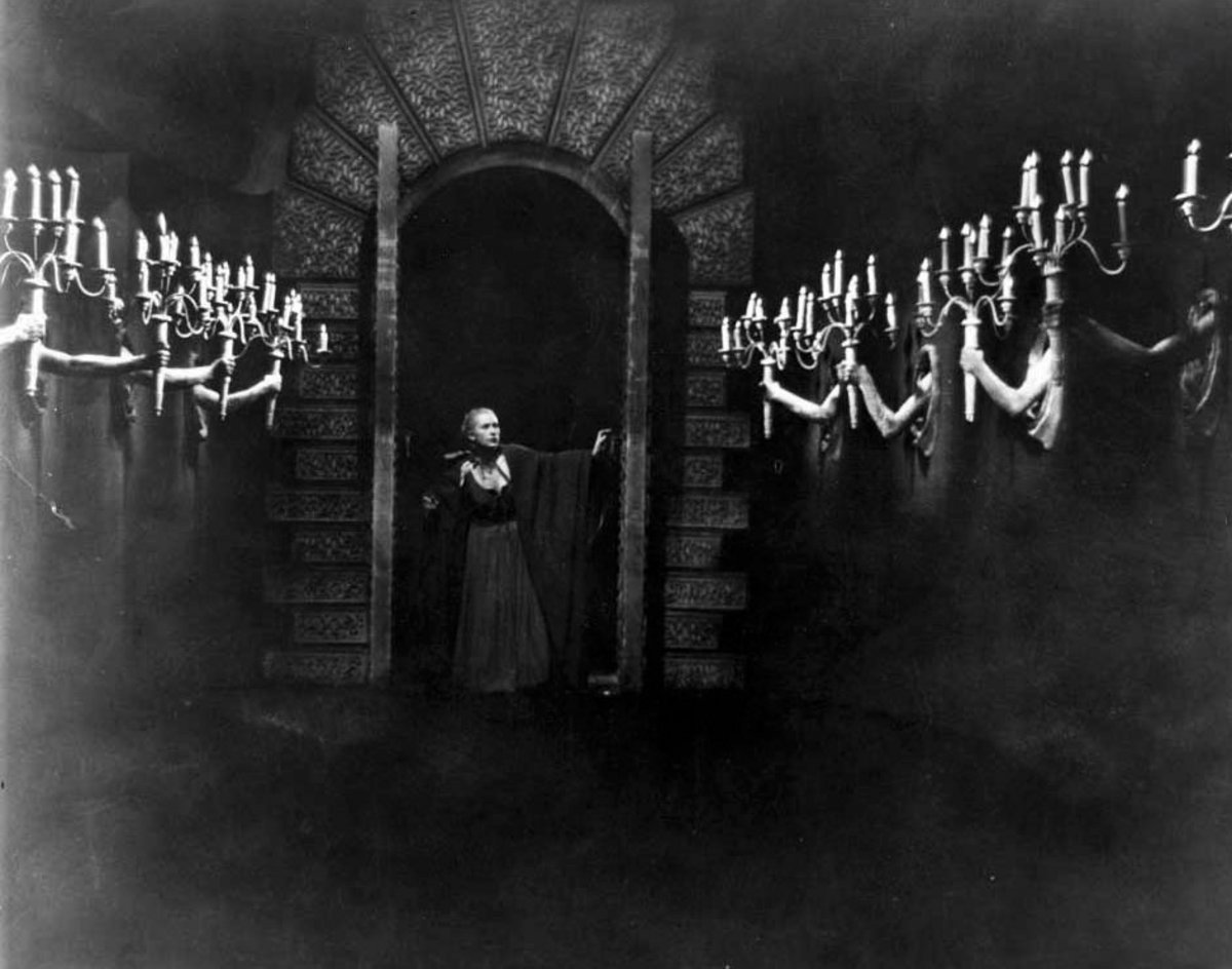 Η Πεντάμορφη και το Τέρας Η Πεντάμορφη και το Τέρας