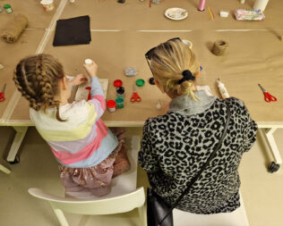 Συνδημιουργούμε τις Κυριακές στο ΕΜΣΤ