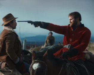 The settlers στην Πετρούπολη