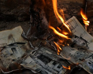 Dourgouti Τown στην Πετρούπολη