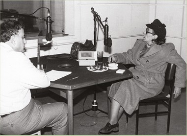 Λαϊκοί Βάρδοι Στιγμές από τη ζωή τους στο Χαλάνδρι