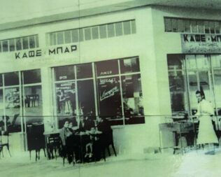 Τα καφενεία στις γειτονιές του Αιγάλεω