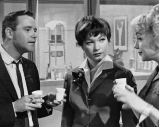 Η Γκαρσονιέρα στην Ελληνοαμερικάνικη Ένωση