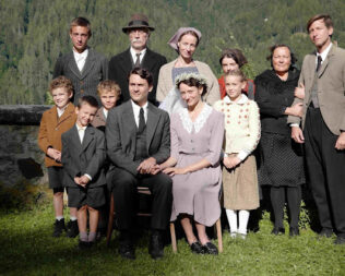 Βερμίλιο Η Νύφη του Βουνού στην Πετρούπολη