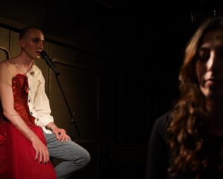 Autocorrect στο Εμπρός