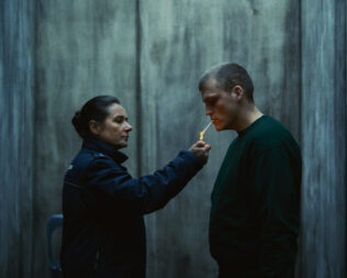 Δεσμώτες στην Πετρούπολη