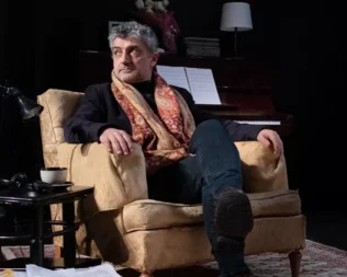 Το Θέατρο Σταθμός τιμά τη μνήμη του Δημήτρη Ήμελλου